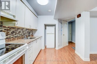 97 Dobson Dr in Ajax, ON - Building Photo - Building Photo