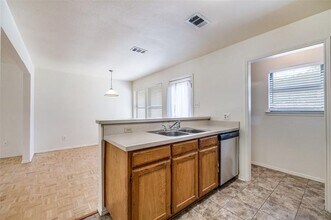 2429 Kingsford Ct in Arlington, TX - Building Photo - Building Photo