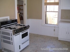 57 Hurley St in Cambridge, MA - Building Photo - Building Photo