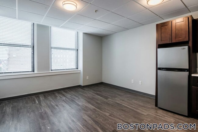 507 Main St in Worcester, MA - Foto de edificio - Building Photo