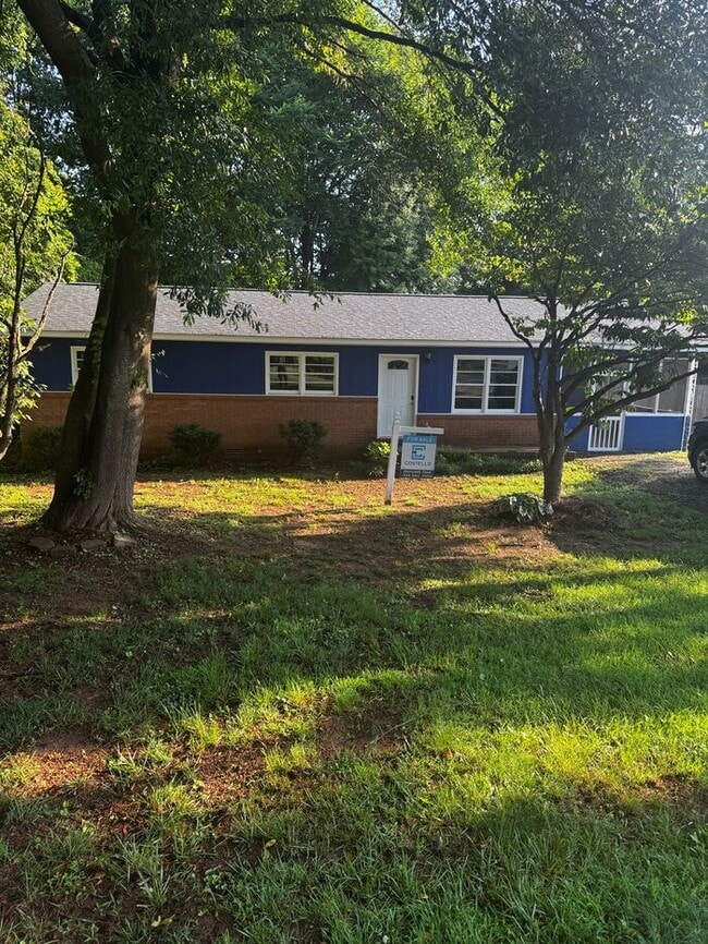 property at 333 S Eastway Dr