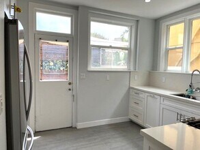 205 Laurel St in San Diego, CA - Building Photo - Building Photo