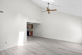 410 Sweeten Way in Asheville, NC - Building Photo - Building Photo