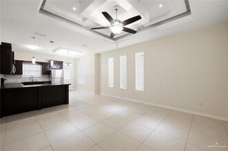 3109 Javalina Ave, Unit 2 in Edinburg, TX - Building Photo - Building Photo