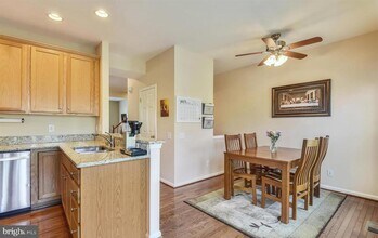 5011 Cool Fountain Ln in Centreville, VA - Building Photo - Building Photo