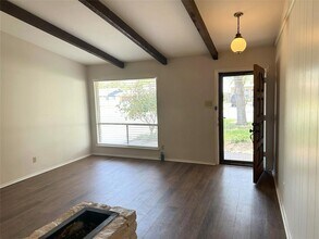 5504 Chadwyck Dr in Austin, TX - Building Photo - Building Photo
