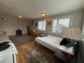 1411 3rd Ave in Fairbanks, AK - Building Photo - Building Photo