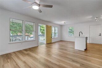 996 Washington St SW in Atlanta, GA - Building Photo - Building Photo