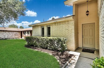 9814 Appleridge Dr in Houston, TX - Building Photo - Building Photo