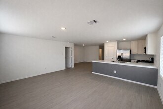 15679 Plum Brk Dr in Conroe, TX - Building Photo - Building Photo