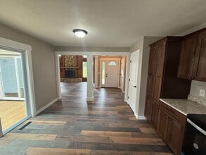2157 Windy Cove Ln in Talbott, TN - Foto de edificio - Building Photo