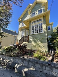 45 Newbury St in Somerville, MA - Foto de edificio - Building Photo