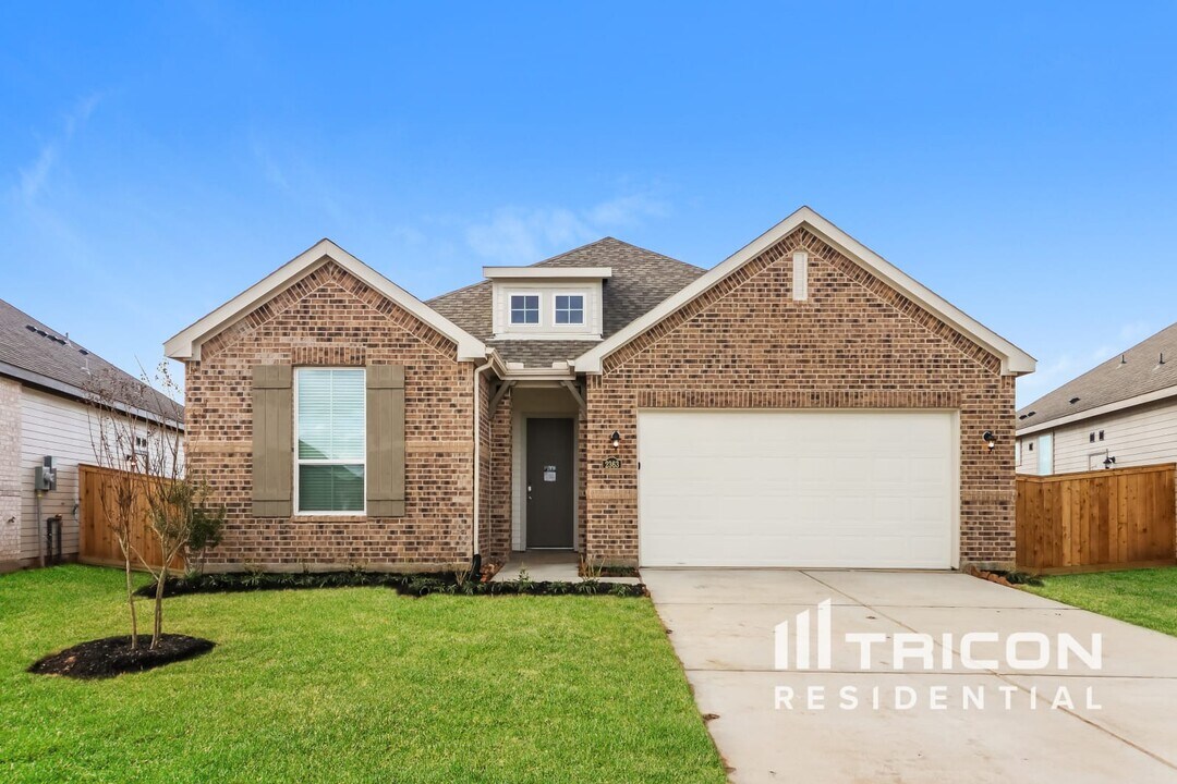 2363 Cohorn Trl in Richmond, TX - Building Photo