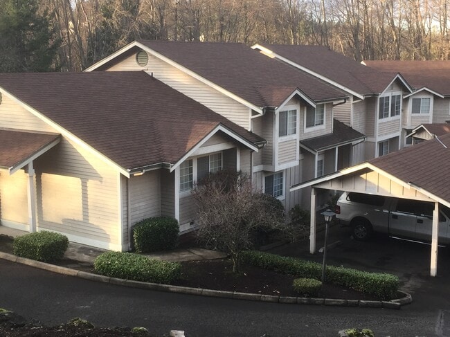 5513 Cirque Dr W, Unit C in University Place, WA - Building Photo - Building Photo