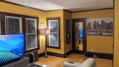 2700 Irving Ave N, Unit 2702 in Minneapolis, MN - Building Photo - Building Photo