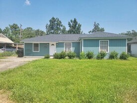 5115 Balkin St in Houston, TX - Building Photo