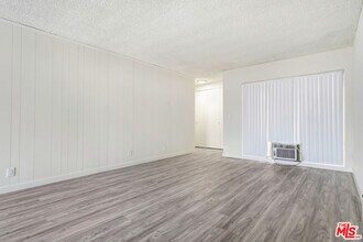1134 N Clark St in West Hollywood, CA - Building Photo - Building Photo