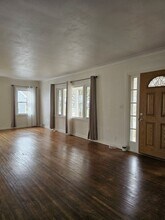 136 Crim St in Bowling Green, OH - Building Photo - Building Photo