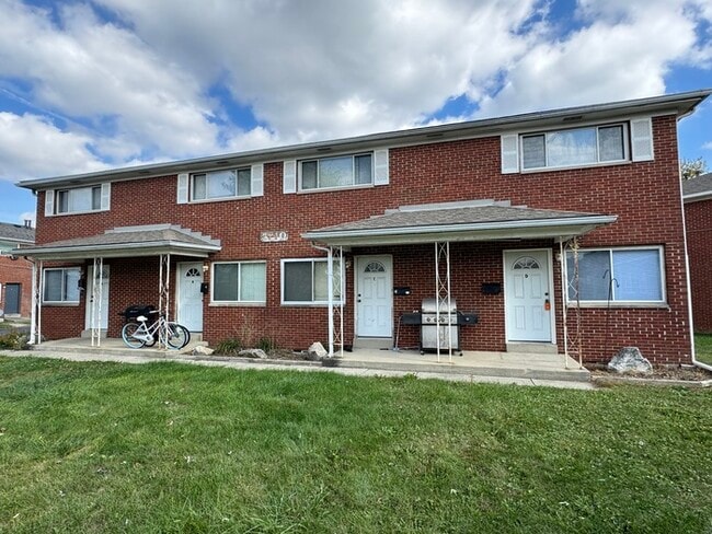 property at 5740 Arborwood Ct