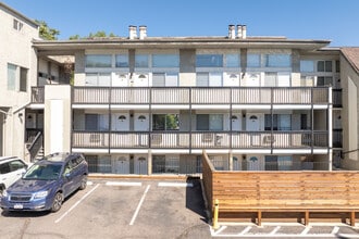 Canyon Club in Boulder, CO - Building Photo - Building Photo