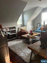 85 Burns Ave in Lodi, NJ - Foto de edificio - Building Photo