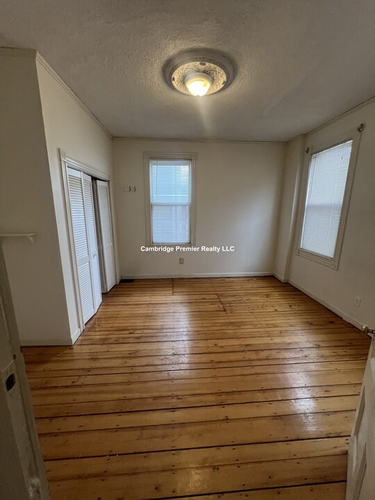 352 Norfolk St in Cambridge, MA - Foto de edificio