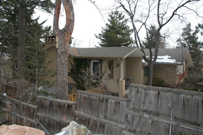465-467 University Ave in Boulder, CO - Foto de edificio - Building Photo