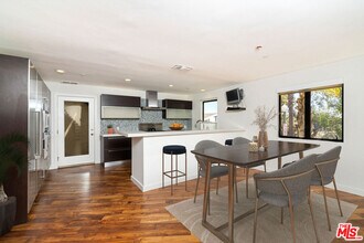 6441 Bryn Mawr Dr in Los Angeles, CA - Building Photo - Building Photo