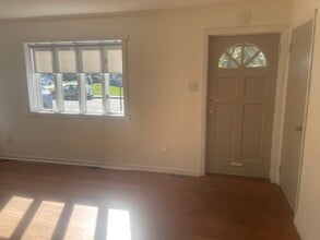 108 Essex St in Marietta, PA - Building Photo - Building Photo