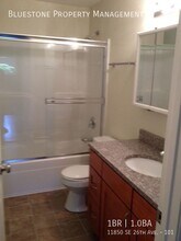 11850 SE 26th Ave in Milwaukie, OR - Building Photo - Building Photo