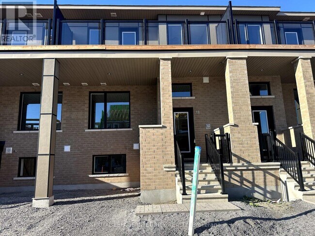76 Ryan Reynolds Wy in Ottawa, ON - Building Photo - Building Photo