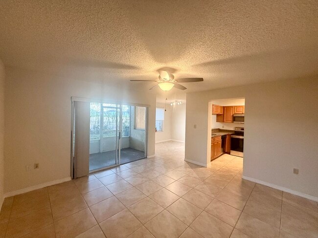 15105 Glenmoor Dr in West Palm Beach, FL - Building Photo - Building Photo