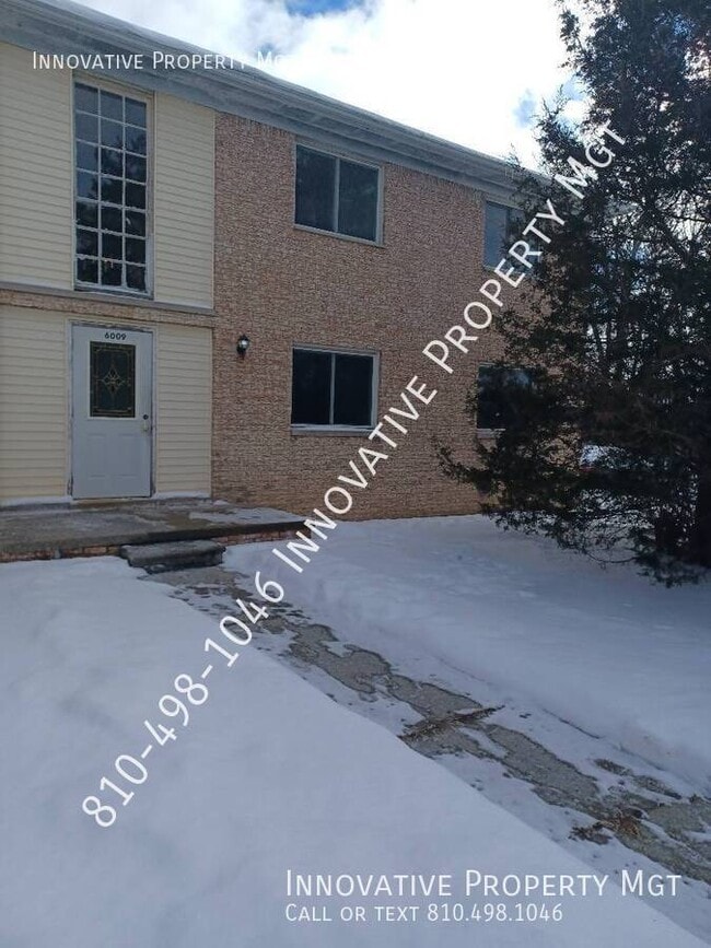 6009 Holiday Gardens Dr in Grand Blanc, MI - Building Photo - Building Photo