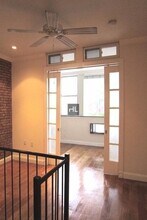 Hudson Street in New York, NY - Foto de edificio - Building Photo