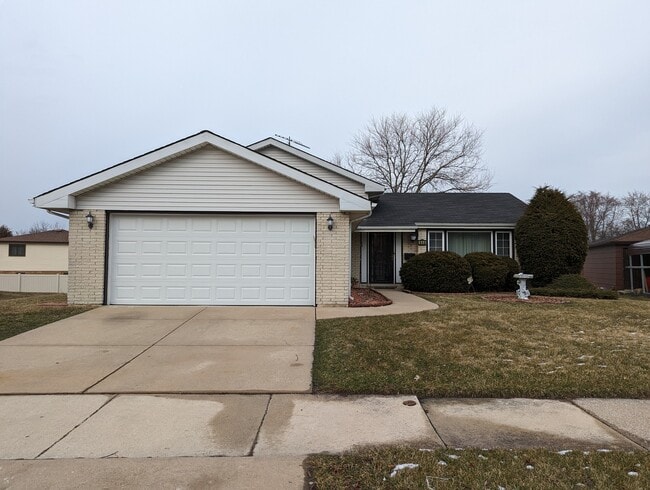 property at 808 194th St