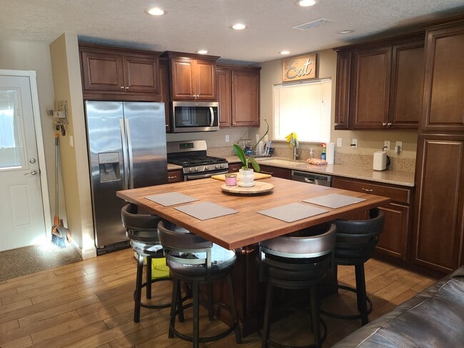 property at 8704 Rough Rider Rd NE