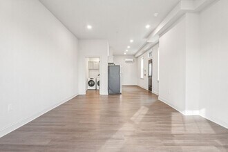 472 Roxborough Ave in Philadelphia, PA - Building Photo - Building Photo