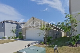 31974 Katelin Cir in Leesburg, FL - Building Photo - Building Photo