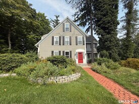 20 Wettleson Ave in West Hartford, CT - Building Photo