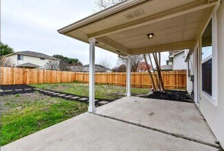 1816 Wallin Loop in Round Rock, TX - Building Photo - Building Photo