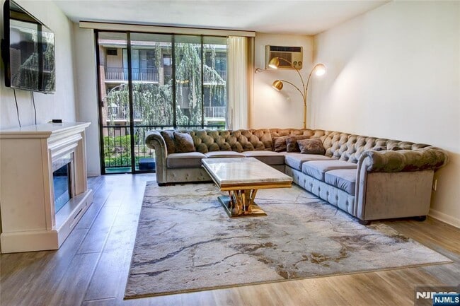 property at 464 Liberty St