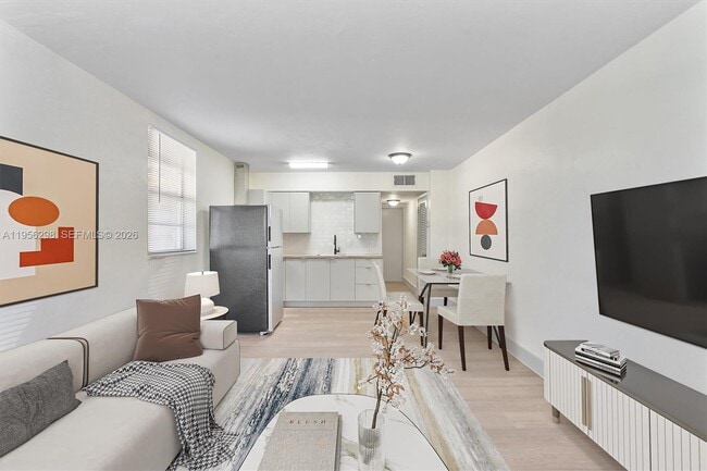 property at 1715 N 16th Ave