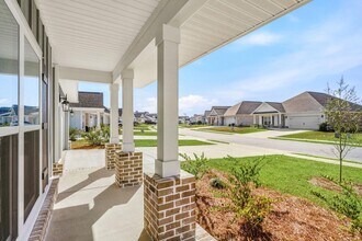 80 Gray Owl Dr in Freeport, FL - Building Photo - Building Photo