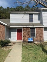 810 B's Barbeque Rd in Greenville, NC - Building Photo