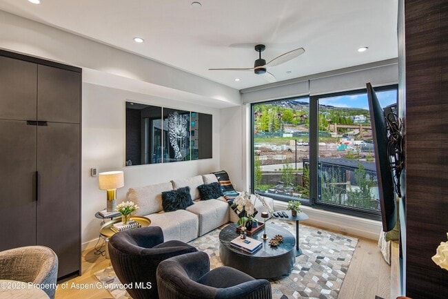 119 Wood Rd, Unit 207 in Snowmass Village, CO - Building Photo - Building Photo