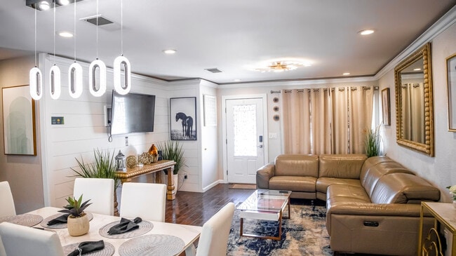 property at 660 Sunnyside Ave