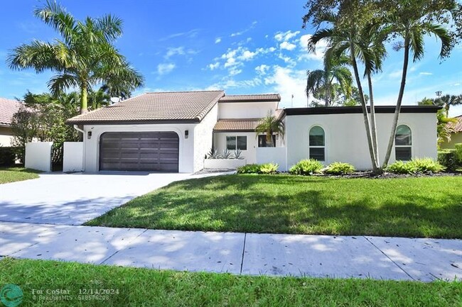 2732 NW 27th Ave in Boca Raton, FL - Building Photo - Building Photo