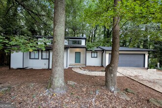 85 Wilhelmina Dr in Ellenwood, GA - Building Photo - Building Photo