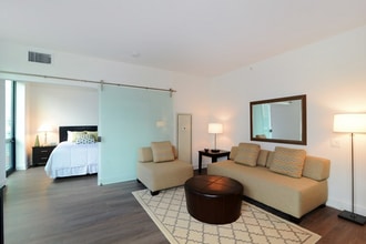 75 E Lake St in Chicago, IL - Foto de edificio - Building Photo