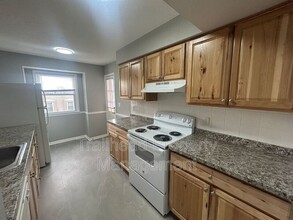 7721 W 84th Terrace in Overland Park, KS - Building Photo - Building Photo